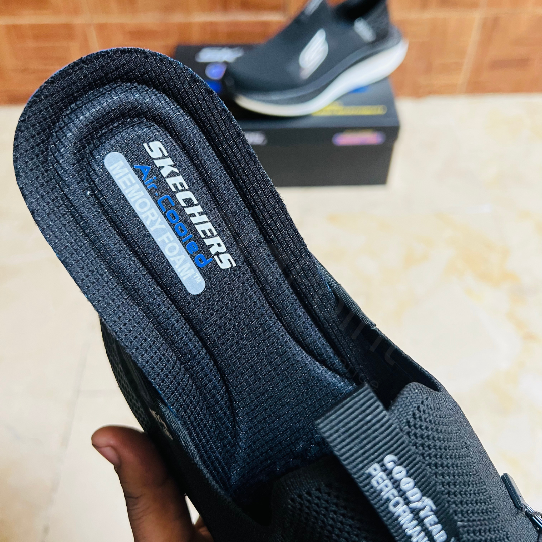 Skechers Pro Max V1 - HyperBurst Black