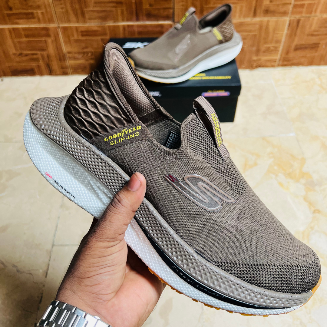 Skechers Pro Max V1 - HyperBurst Black