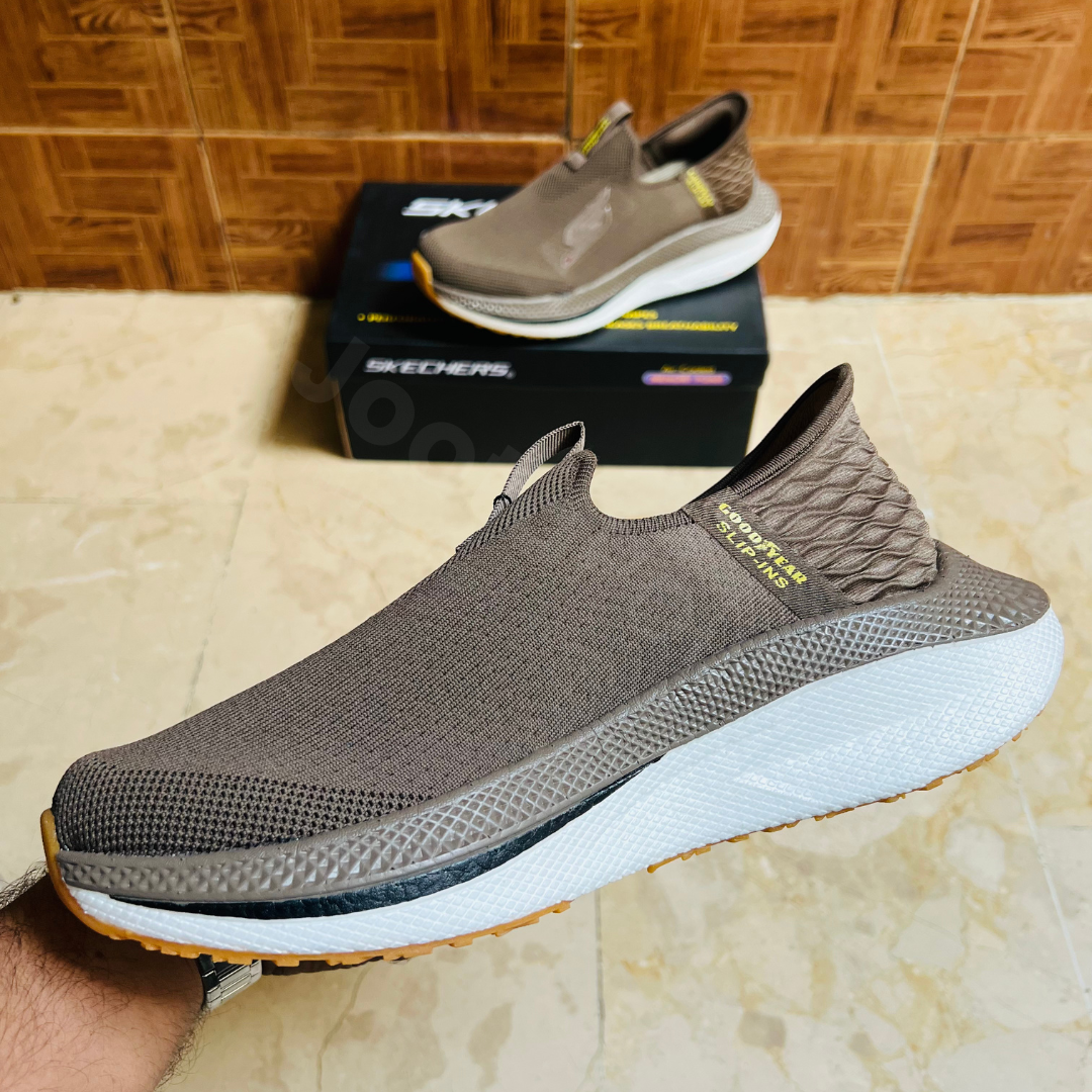 Skechers Pro Max V1 - HyperBurst Black