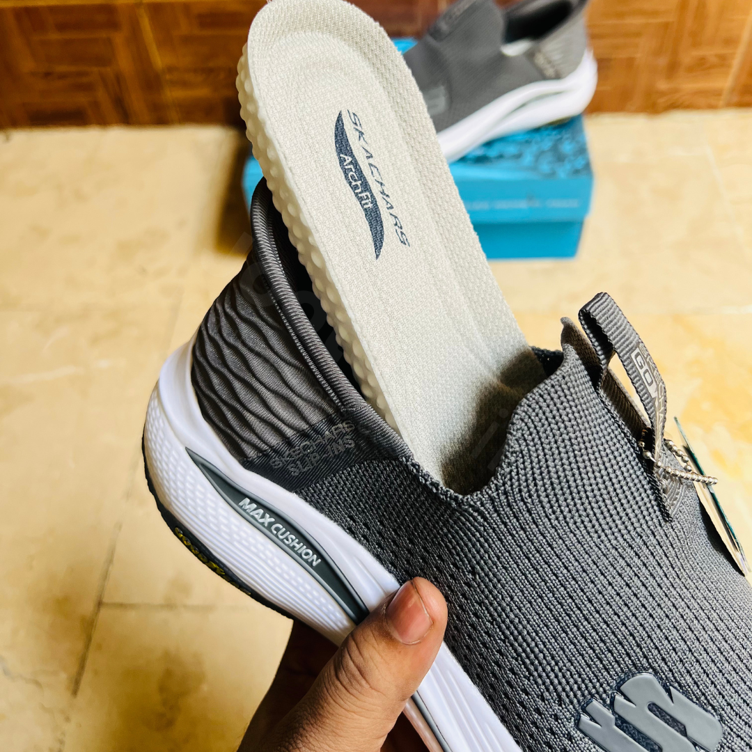 Skechers Pro Max Cushion V1 - Black